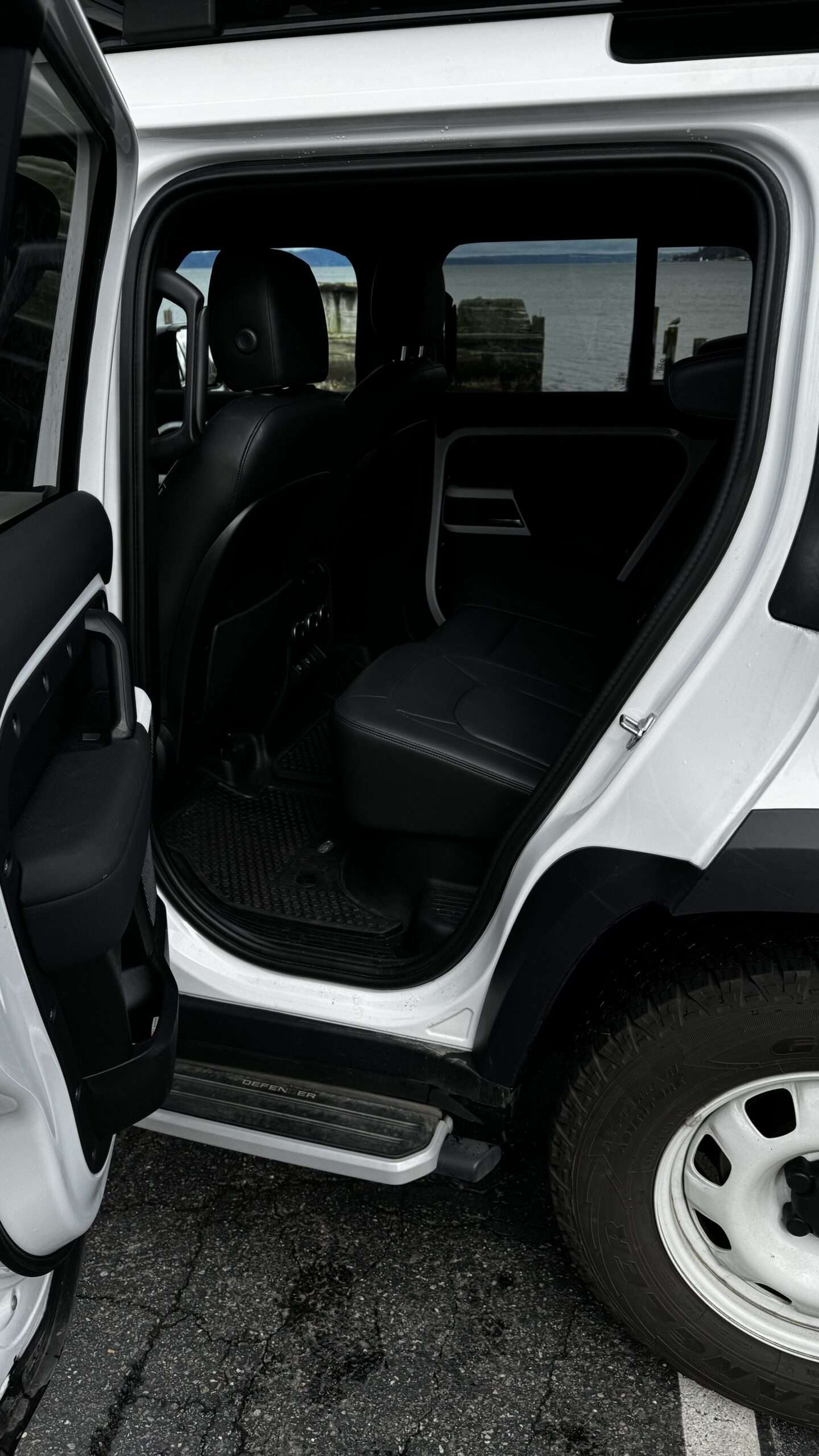 2023 Land Rover Defender 110 P300 S 30th Anniversary Edition