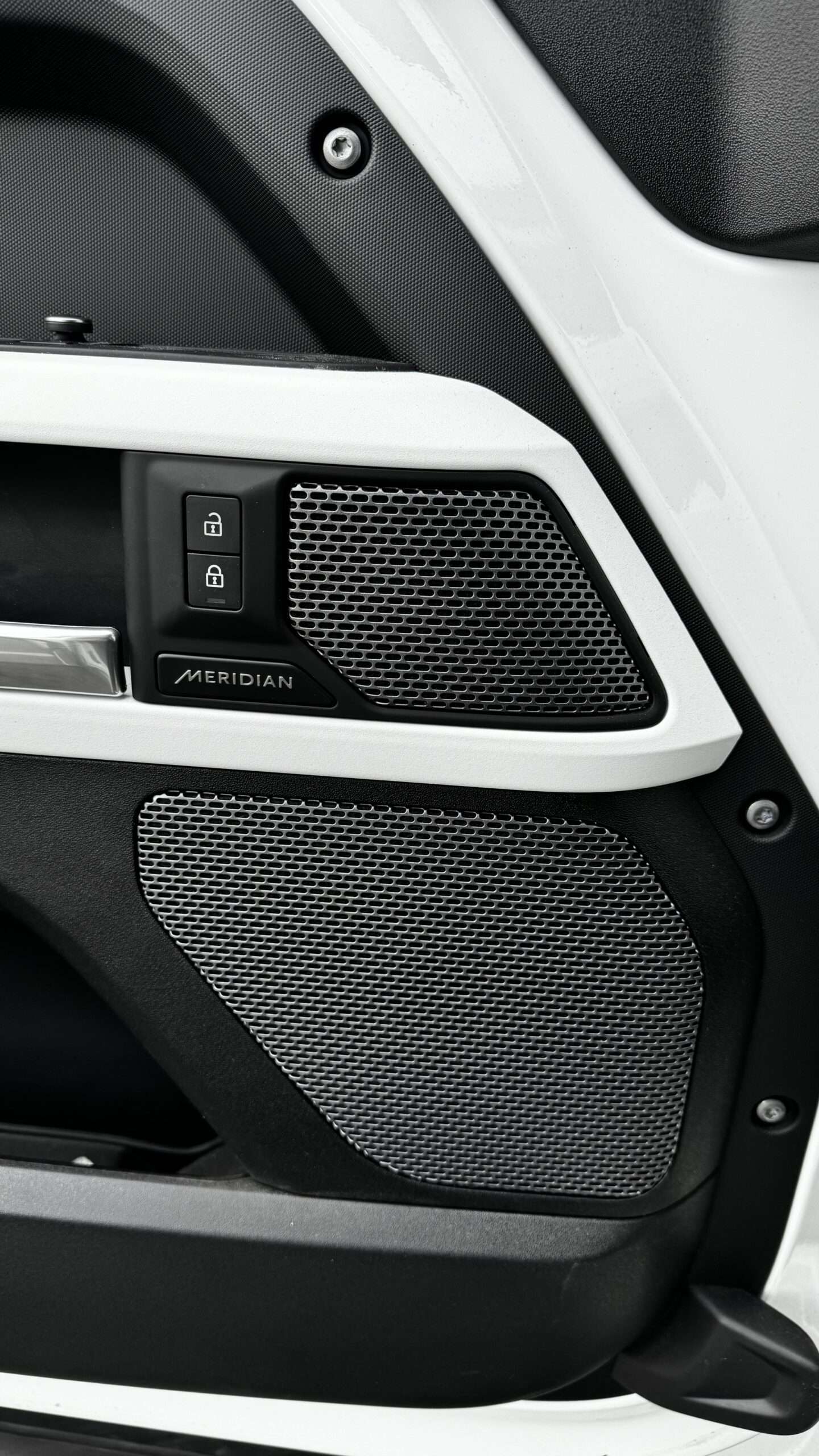 2023 Land Rover Defender 110 P300 S 30th Anniversary Edition