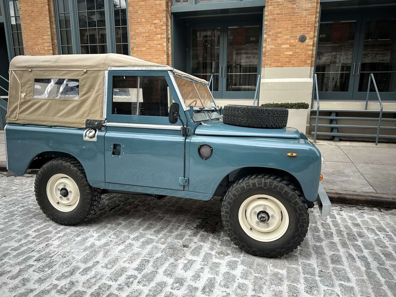 1983 Land Rover Series III 88 Diesel LHD