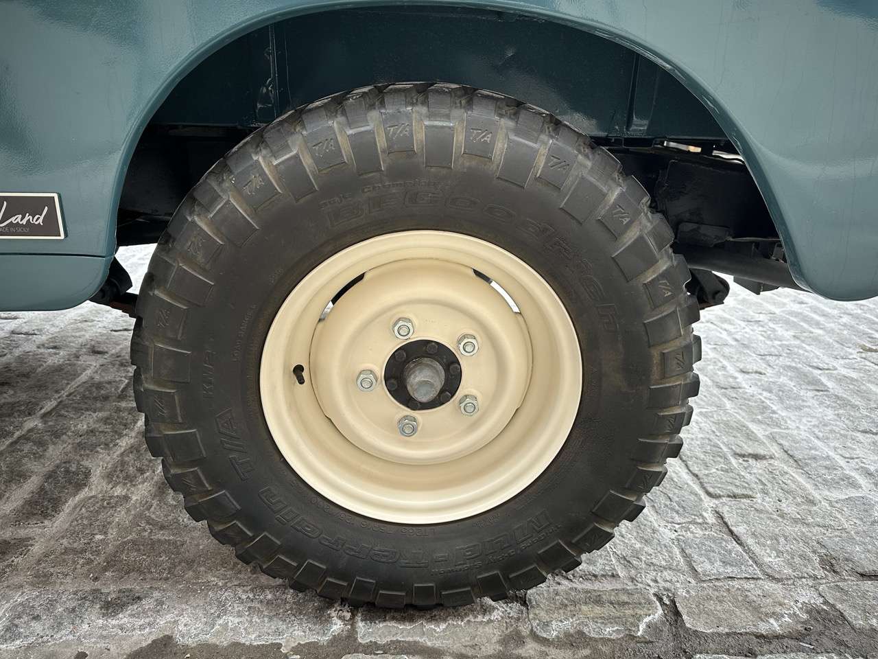 1983 Land Rover Series III 88 Diesel LHD