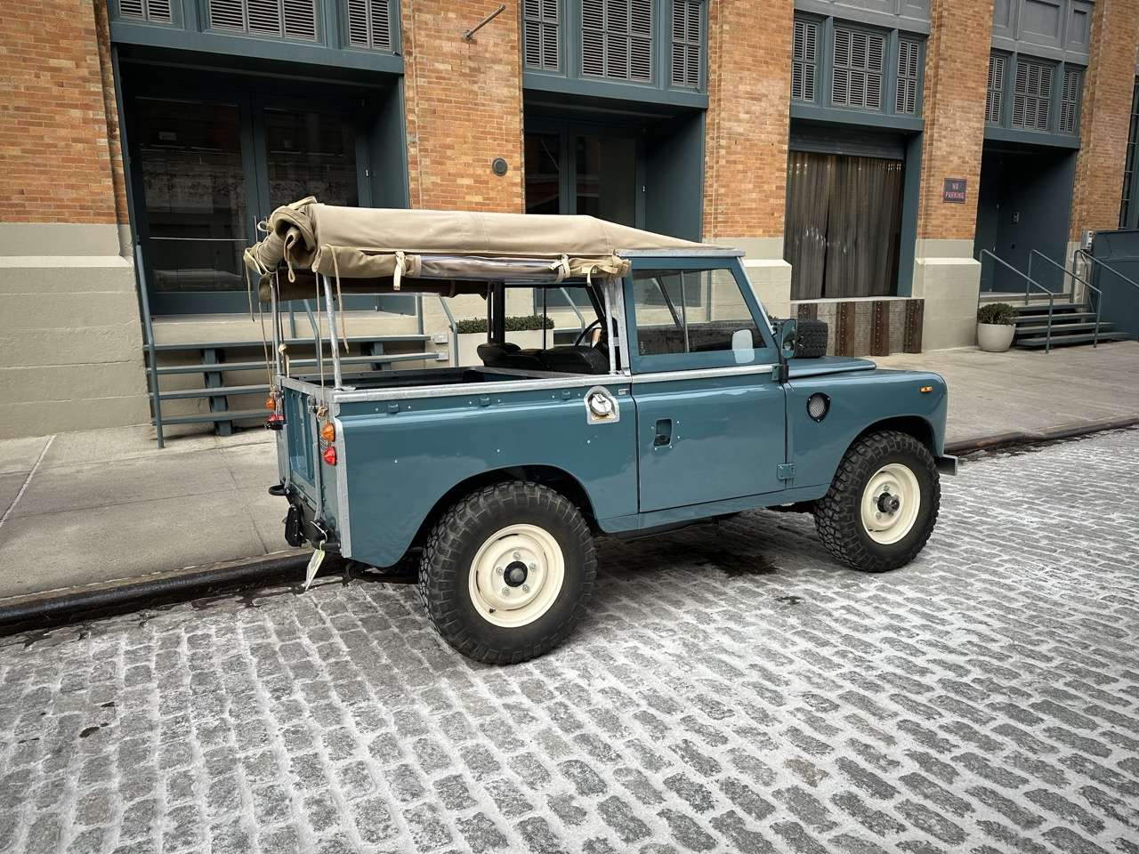 1983 Land Rover Series III 88 Diesel LHD