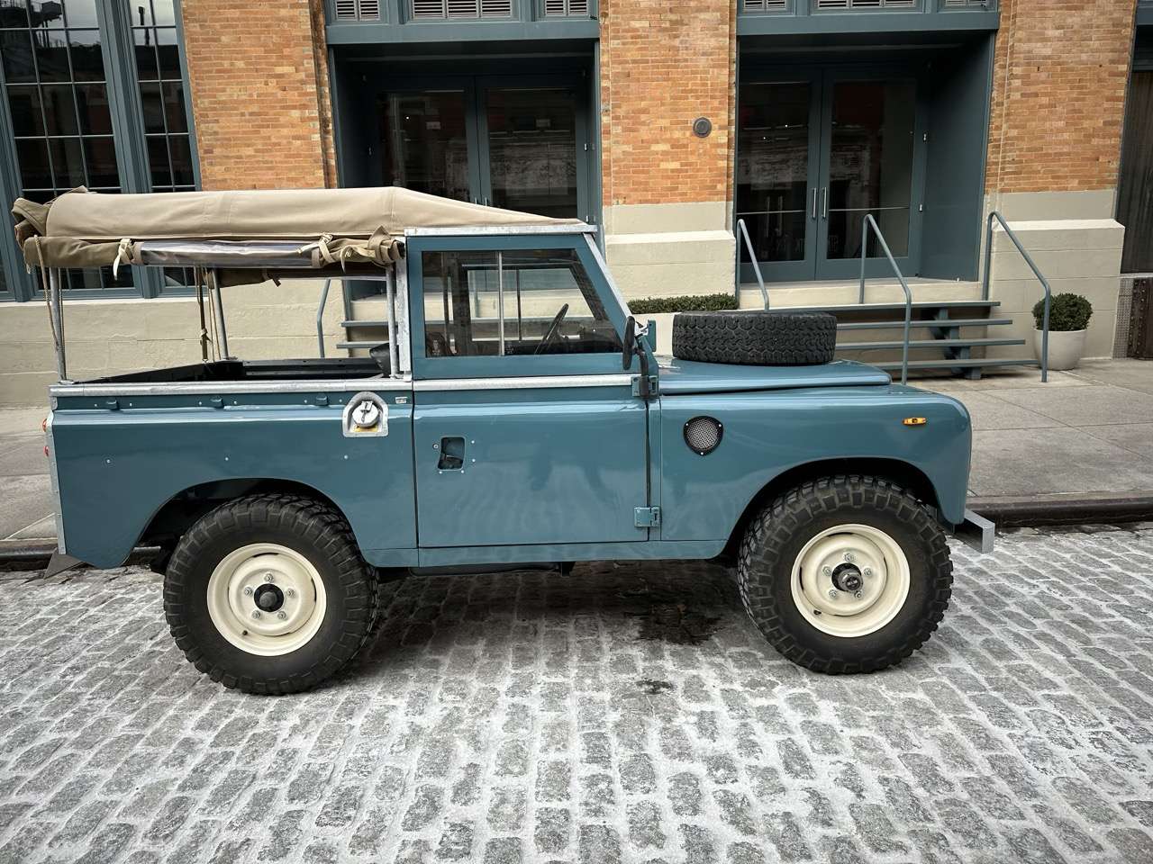 1983 Land Rover Series III 88 Diesel LHD