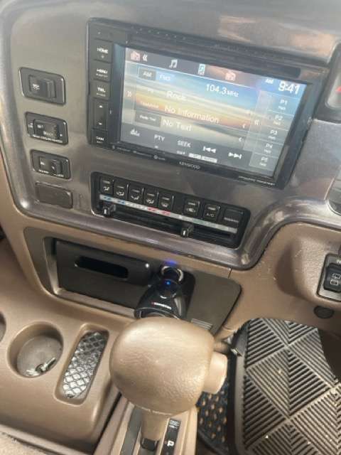 1995 Nissan Caravan Royal - JDM RHD