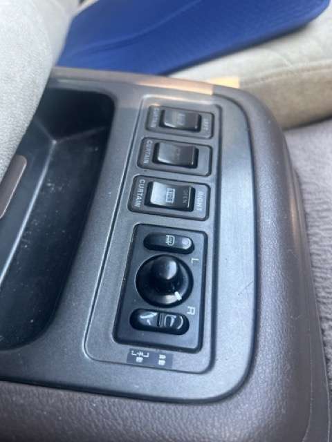 1995 Nissan Caravan Royal - JDM RHD