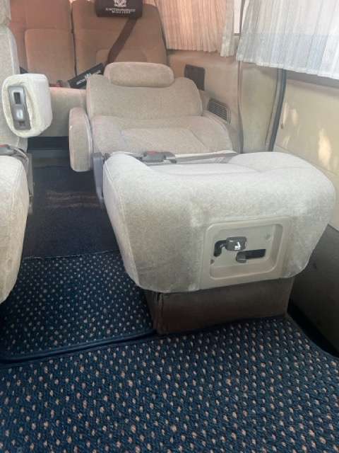 1995 Nissan Caravan Royal - JDM RHD