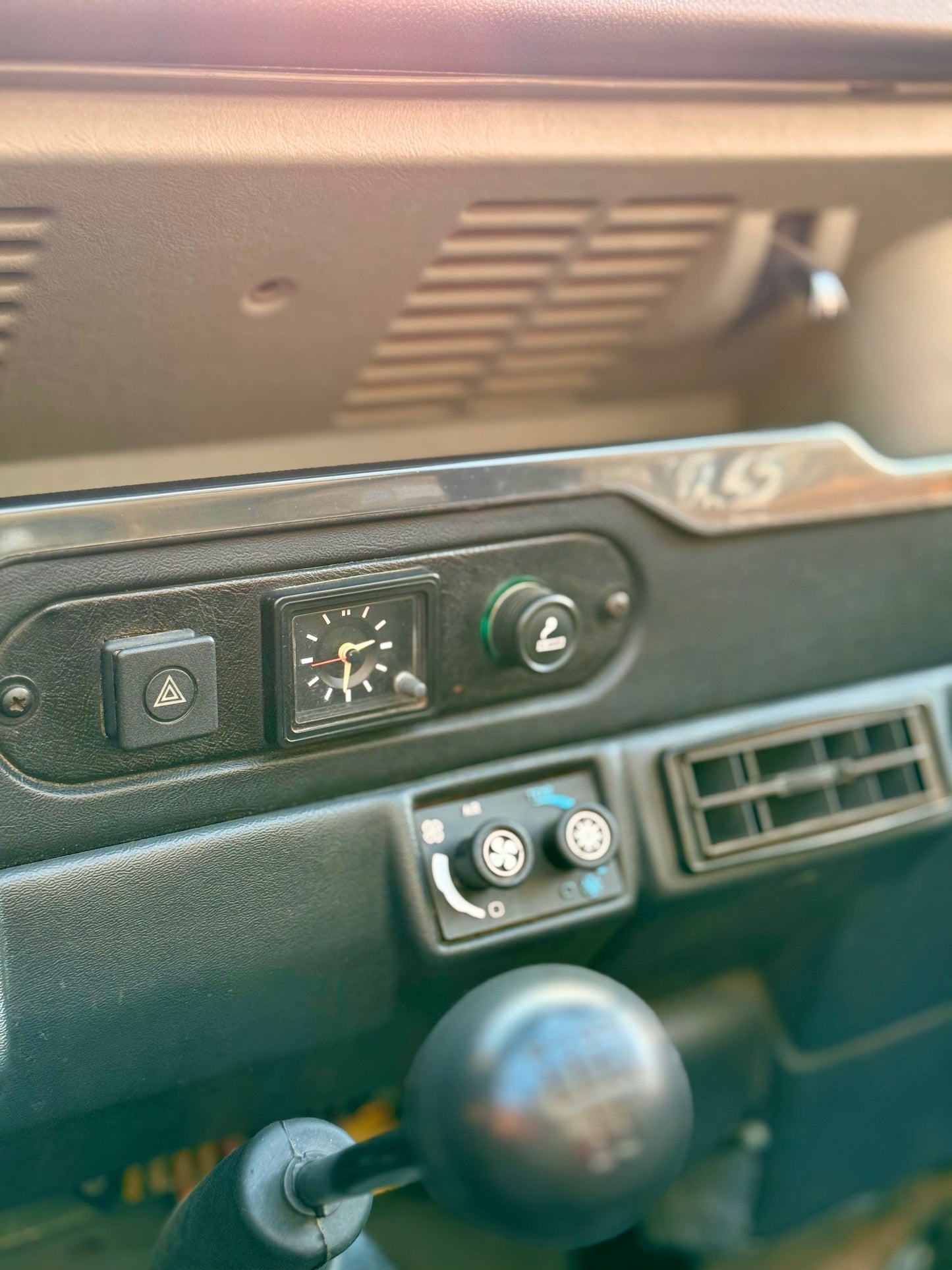 1994 Land Rover Defender 90 NAS