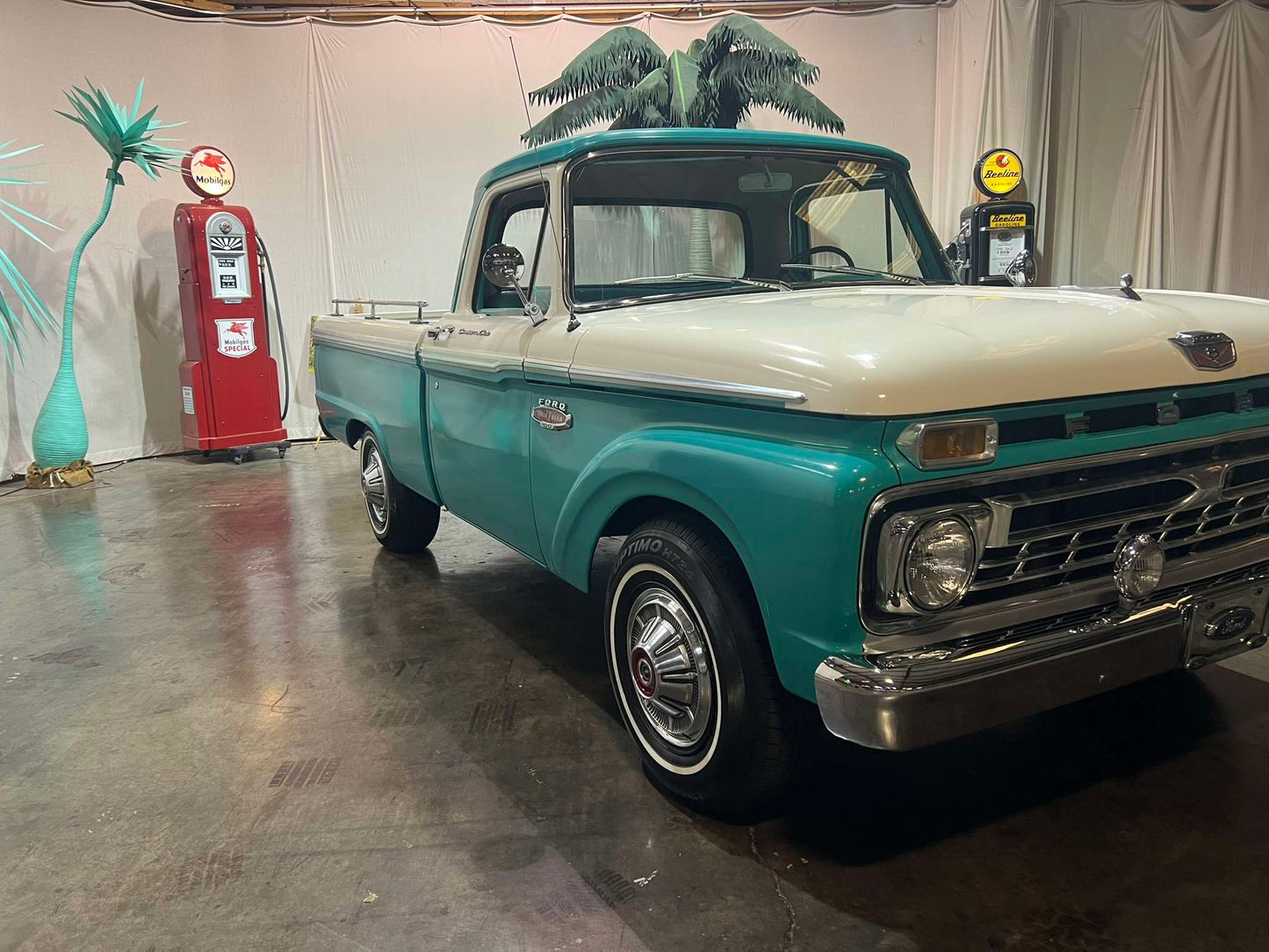 1965 Ford F100
