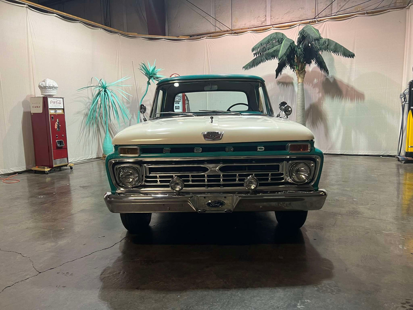 1965 Ford F100