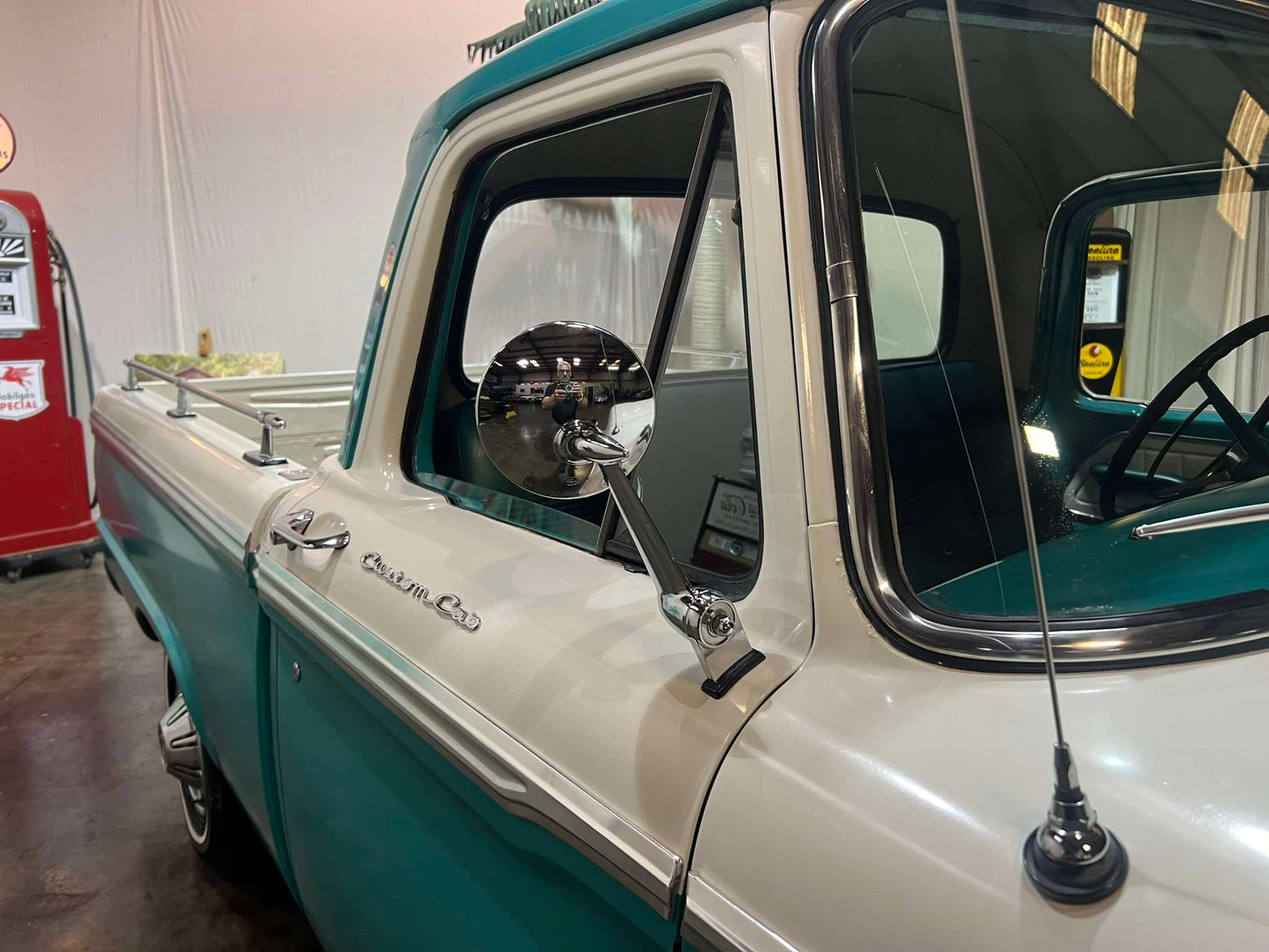 1965 Ford F100