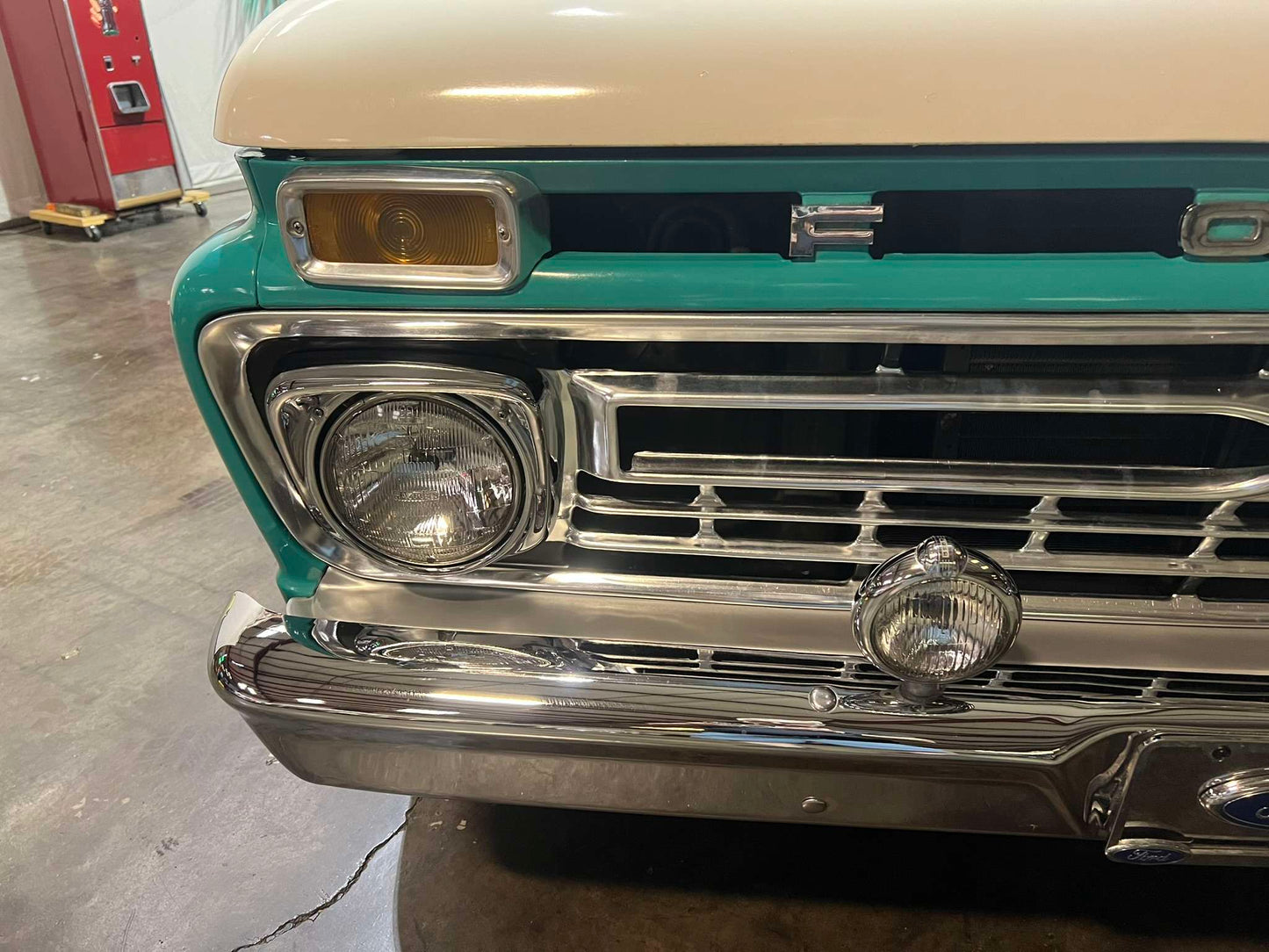1965 Ford F100