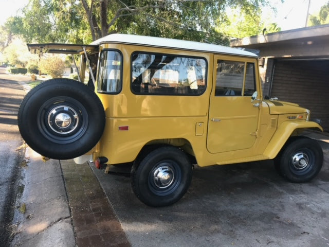 1974 Toyota FJ40 Land Cruiser
