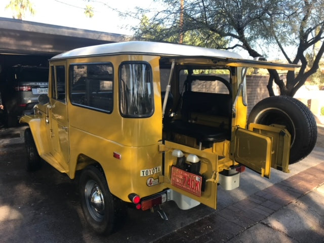 1974 Toyota FJ40 Land Cruiser