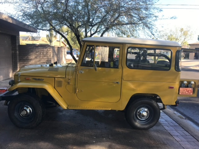 1974 Toyota FJ40 Land Cruiser