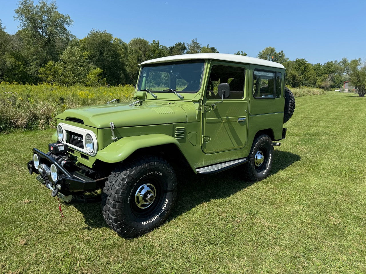 1977 Toyota FJ40 V8