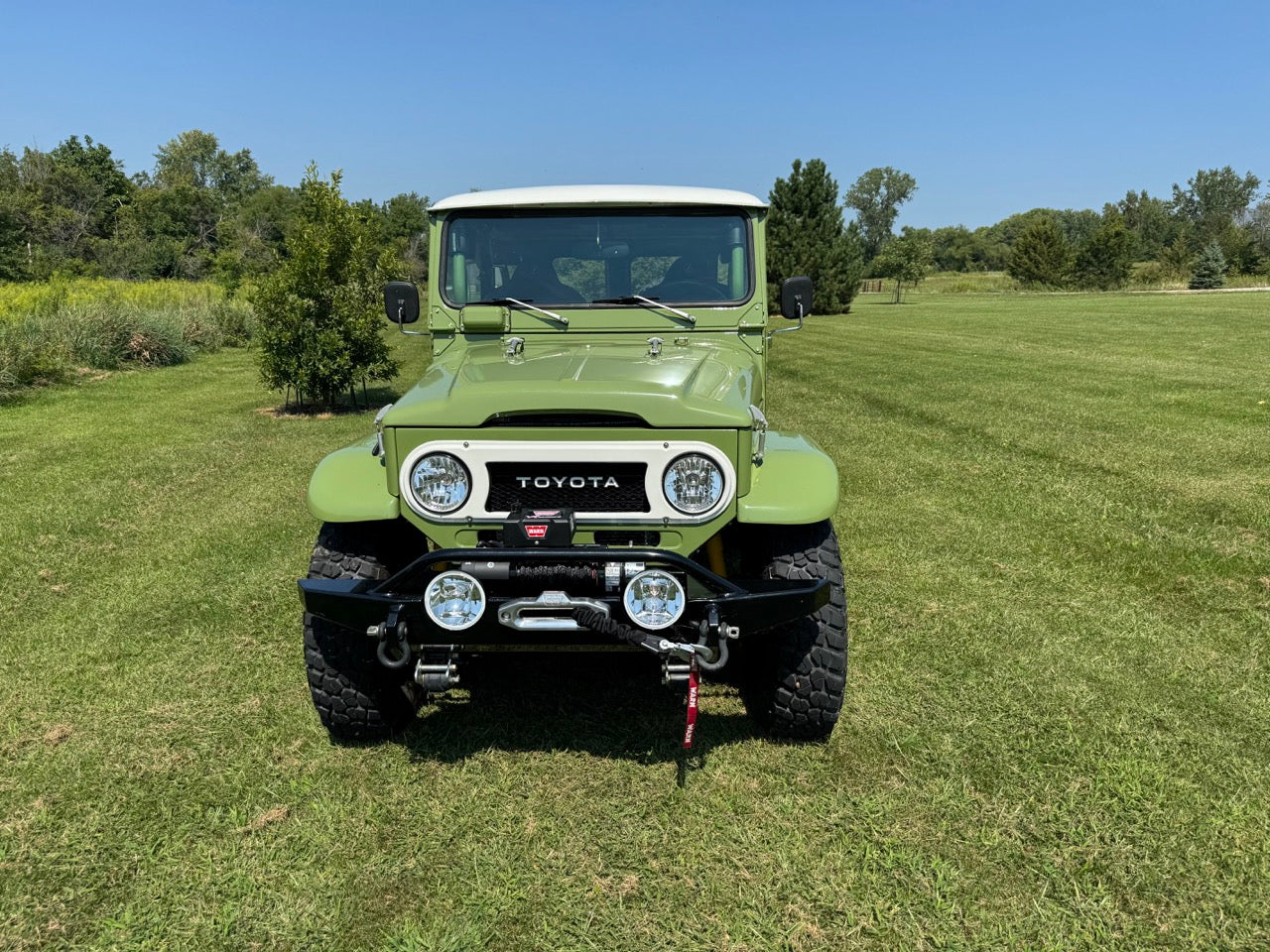 1977 Toyota FJ40 V8