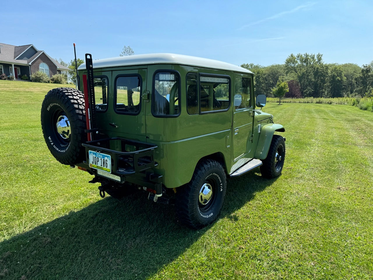 1977 Toyota FJ40 V8