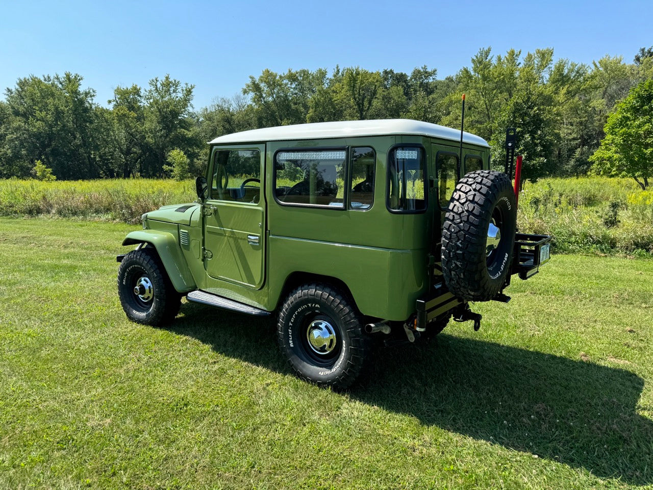 1977 Toyota FJ40 V8