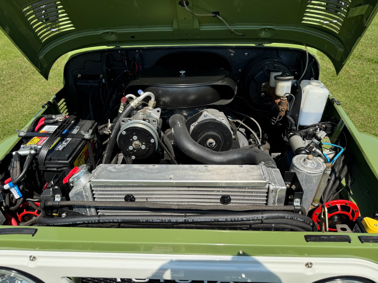 1977 Toyota FJ40 V8