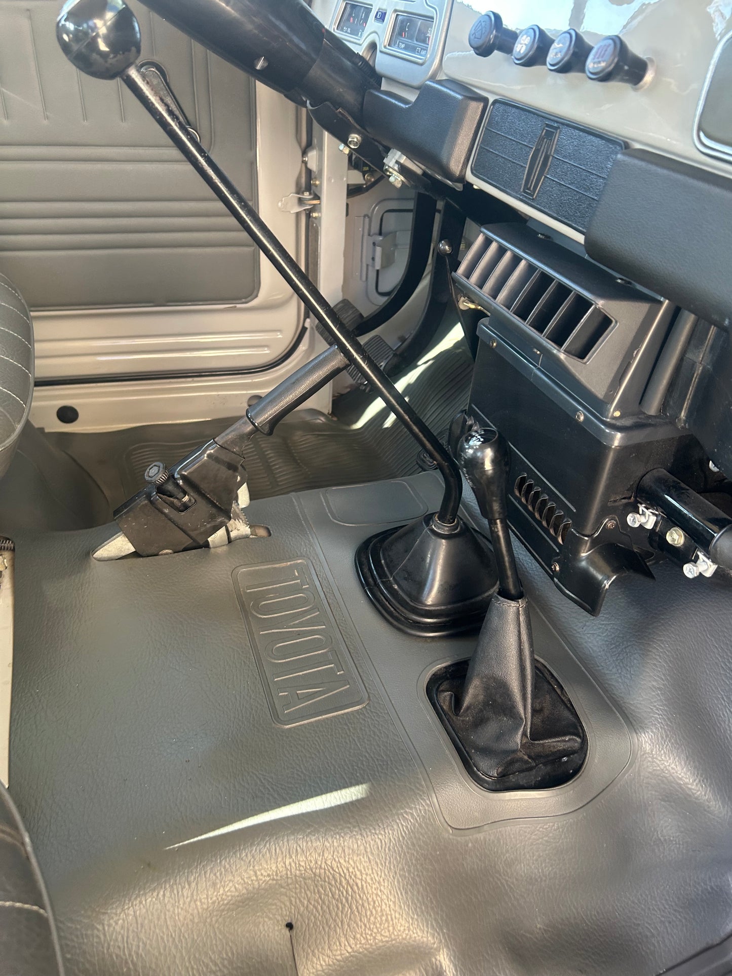1982 Toyota FJ 40