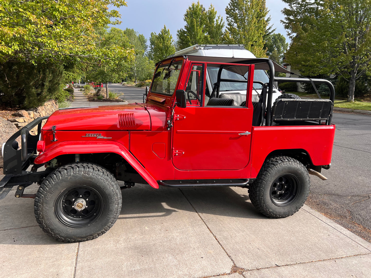 1965 Toyota FJ40 Land Cruiser V8