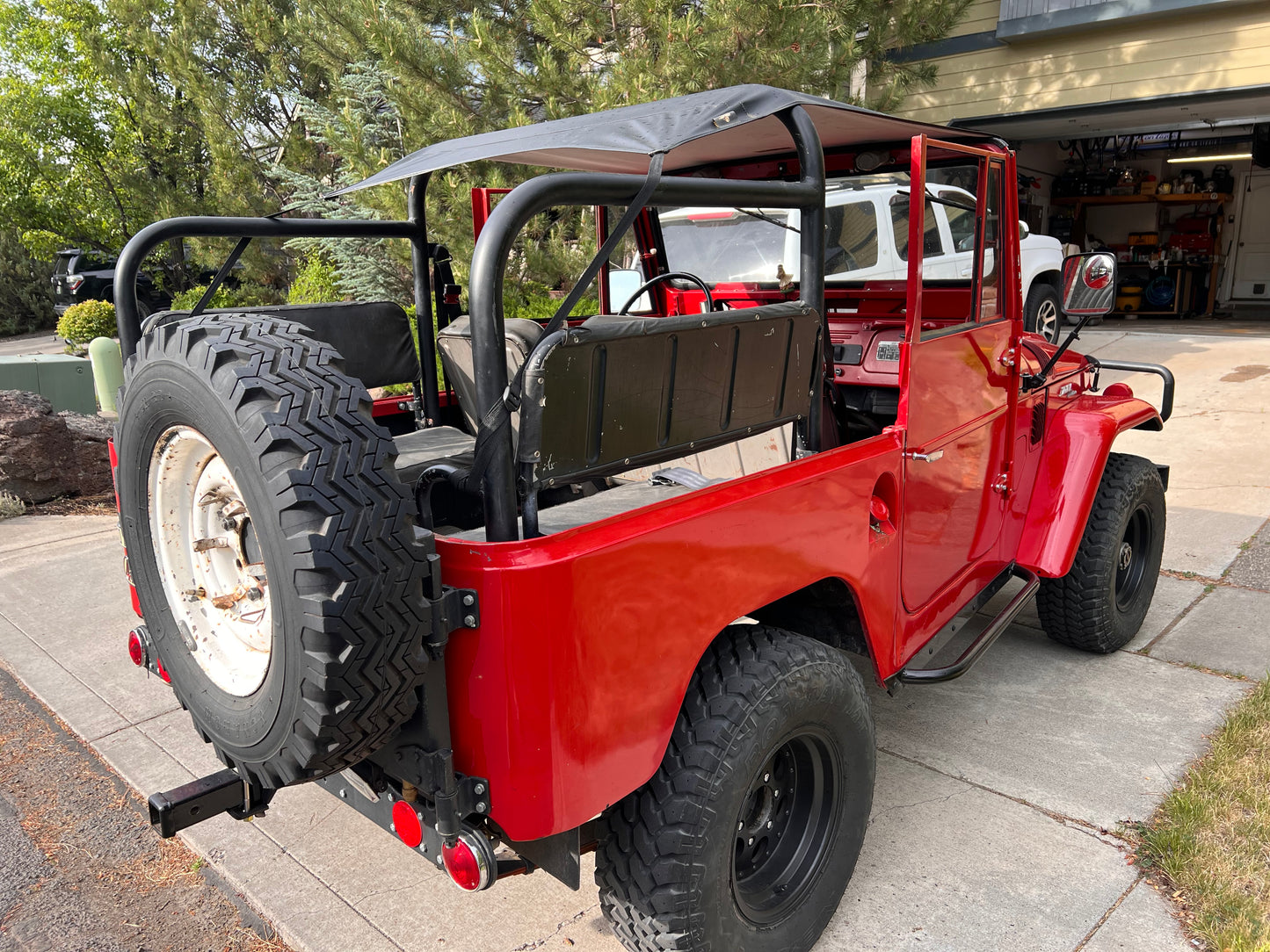 1965 Toyota FJ40 Land Cruiser V8