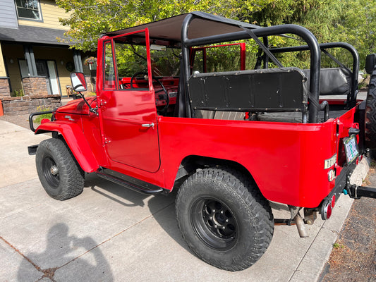 1965 Toyota FJ40 Land Cruiser V8