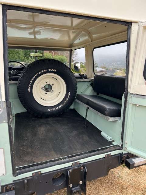1973 Land Rover Series IIA 88 (Prior Restoration)