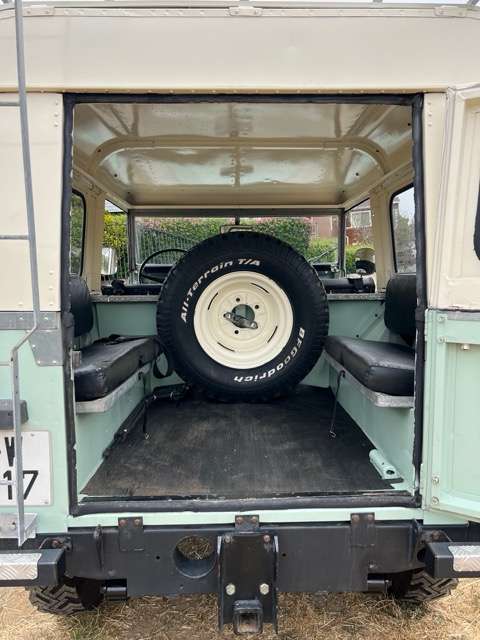 1973 Land Rover Series IIA 88 (Prior Restoration)