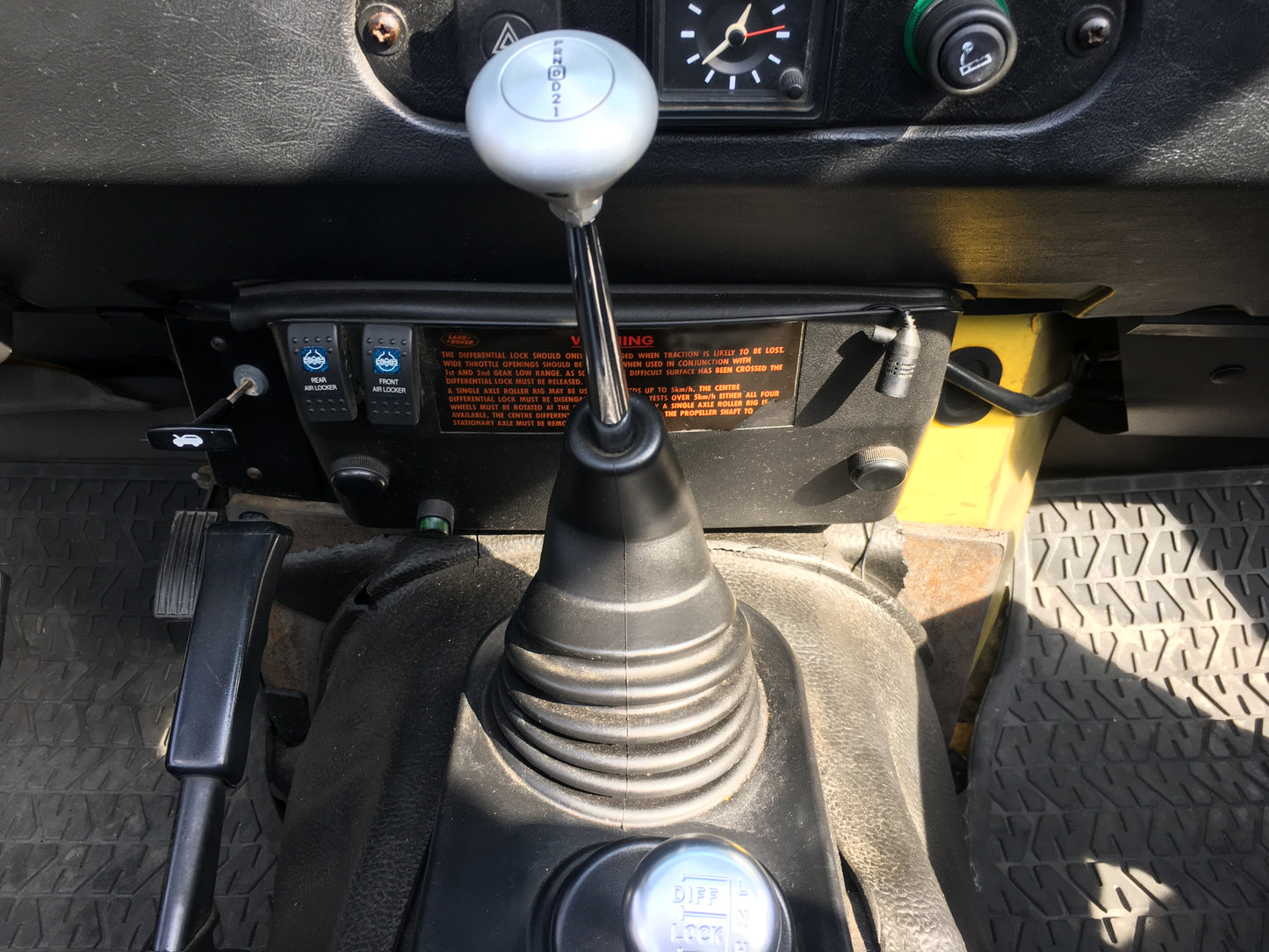 1994 Land Rover Defender 90 NAS