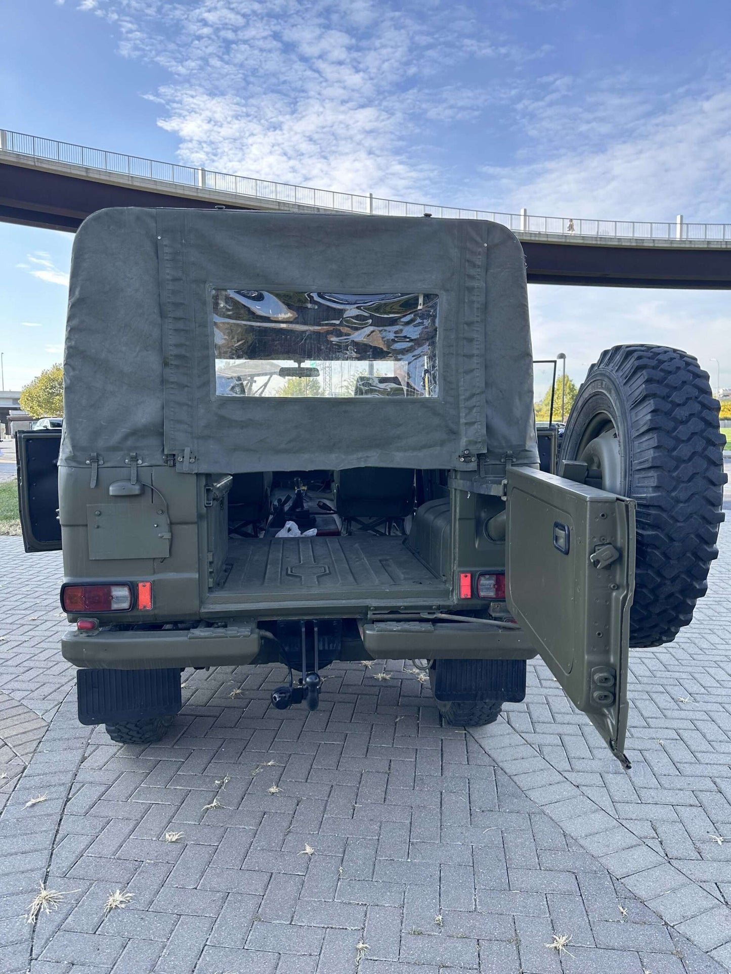 1985 Mercedes Benz 240 GD Ex-Military