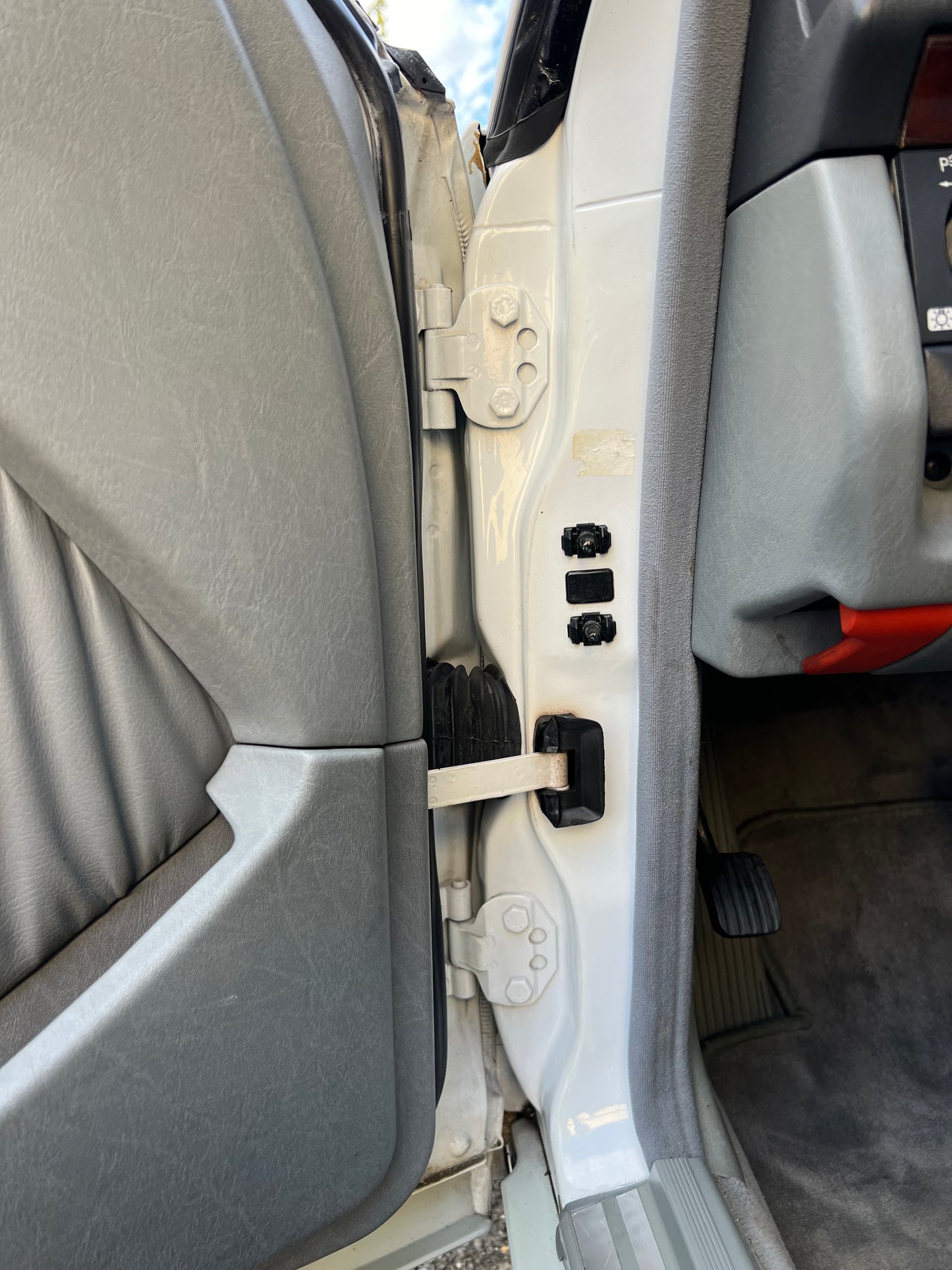 1990 Mercedes 300 CE