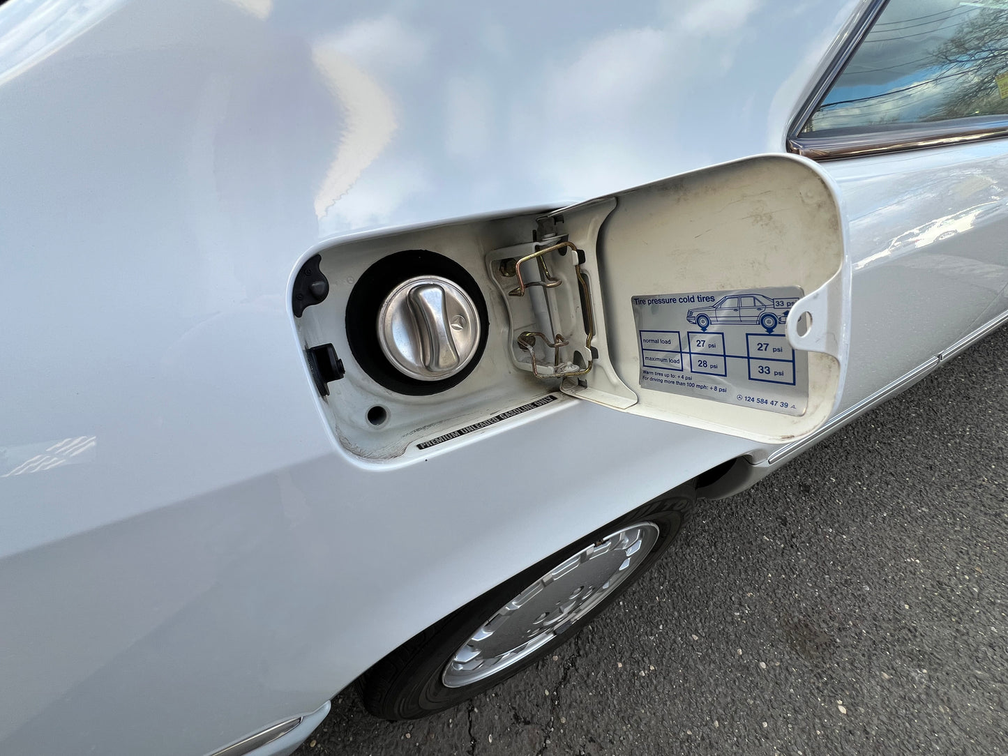 1990 Mercedes 300 CE