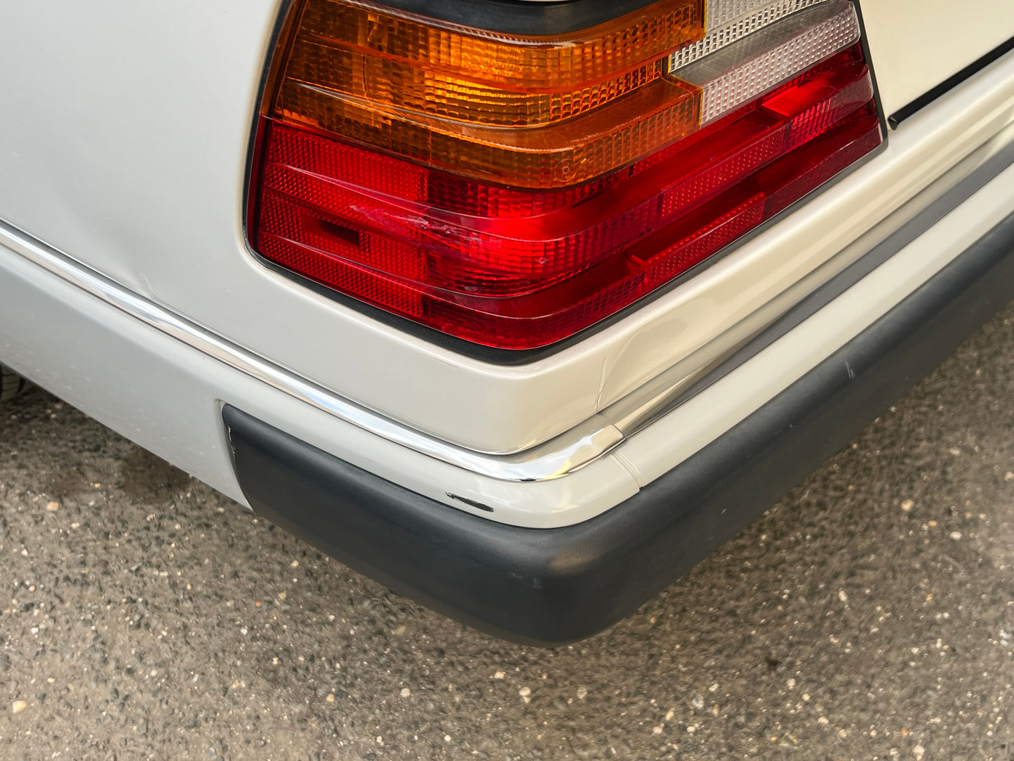 1990 Mercedes 300 CE