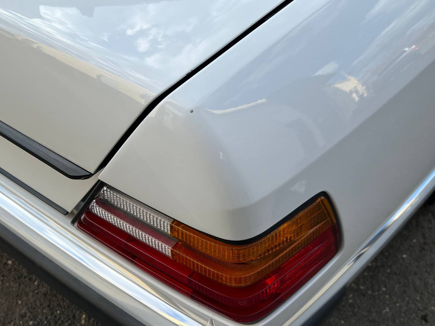 1990 Mercedes 300 CE