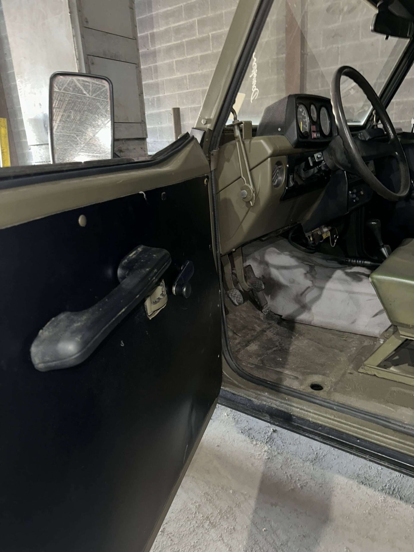 1985 Mercedes Benz 240 GD Ex-Military