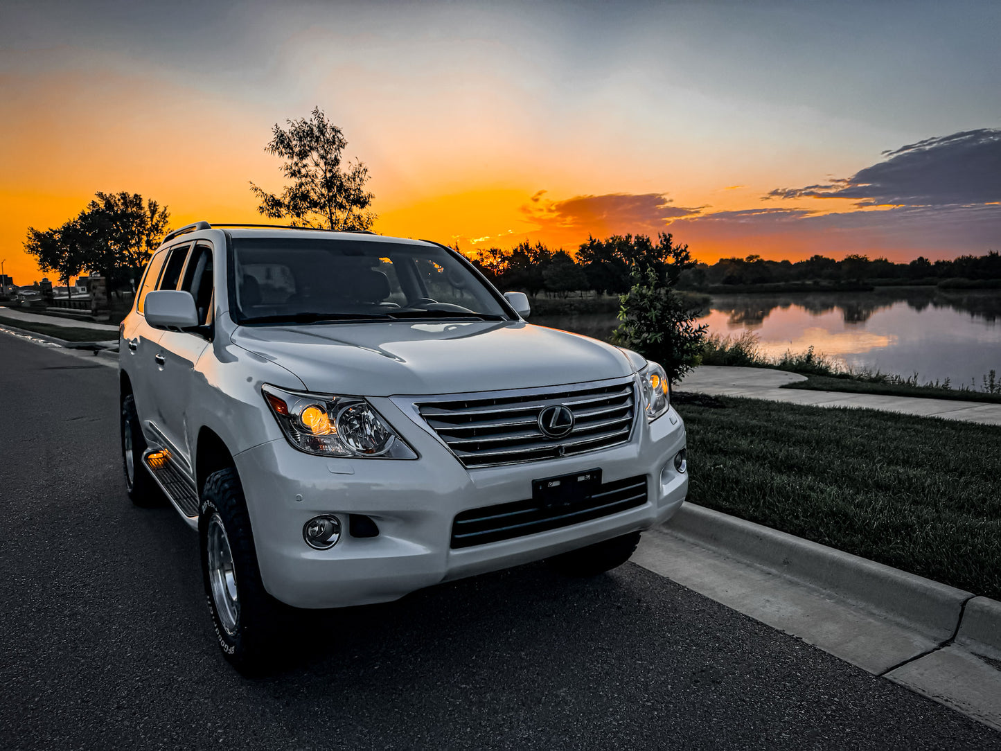 2010 Lexus LX570