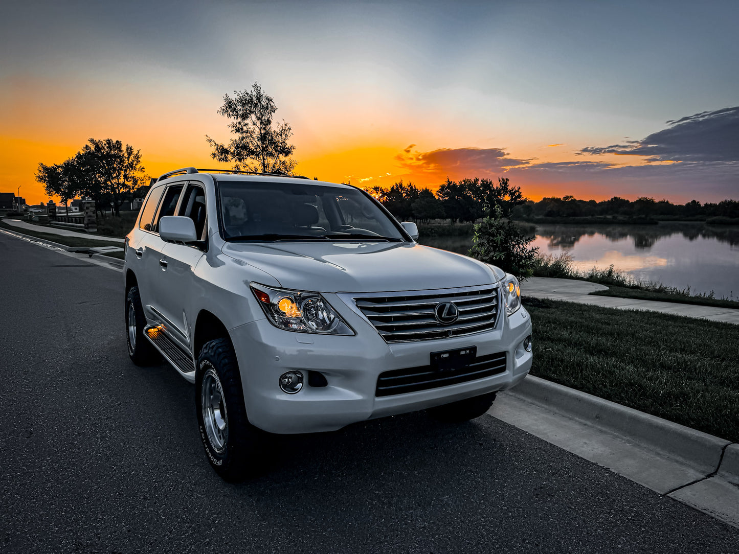 2010 Lexus LX570