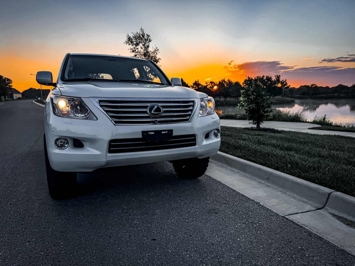 2010 Lexus LX570
