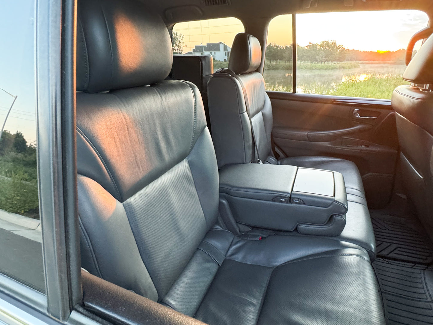 2010 Lexus LX570