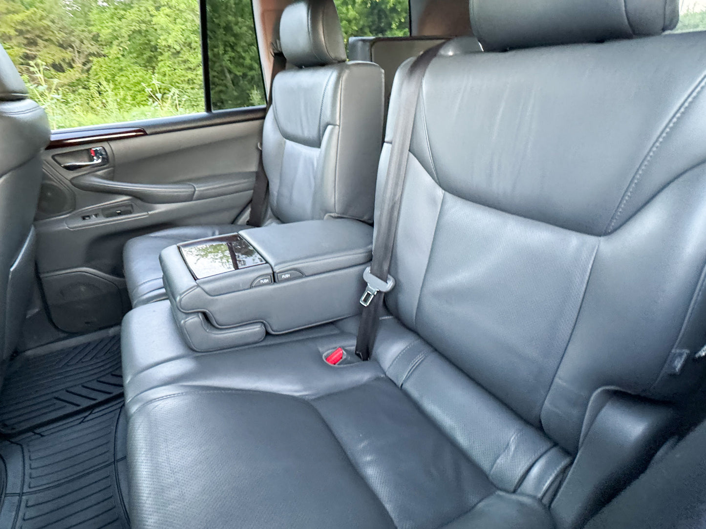 2010 Lexus LX570