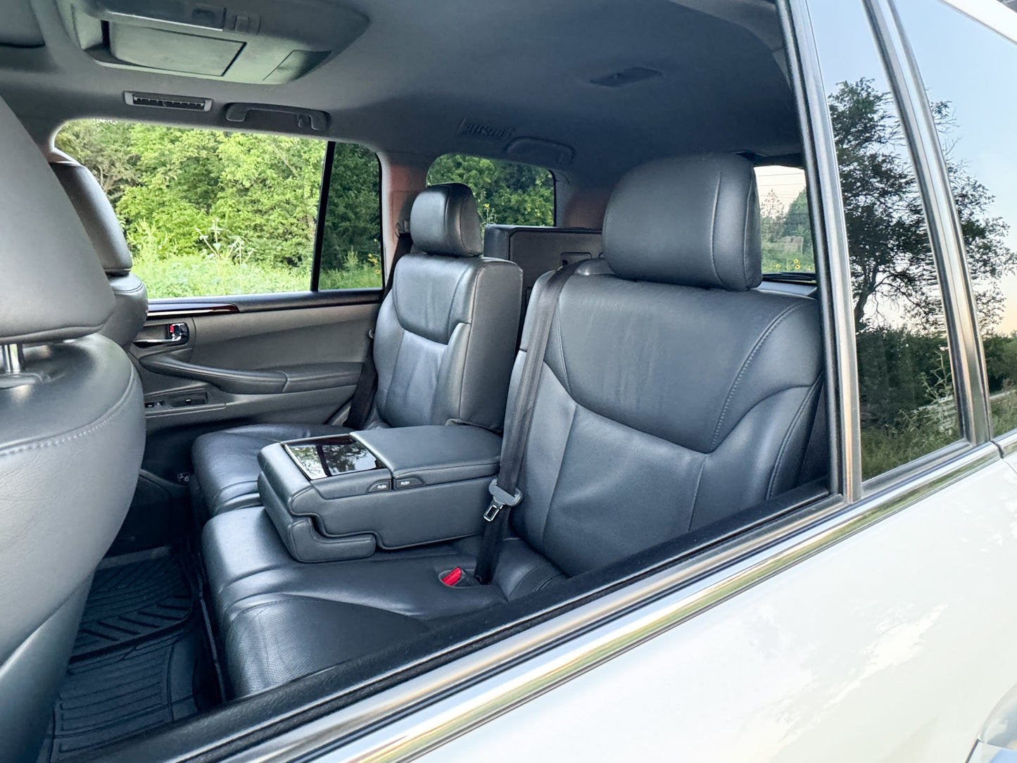 2010 Lexus LX570