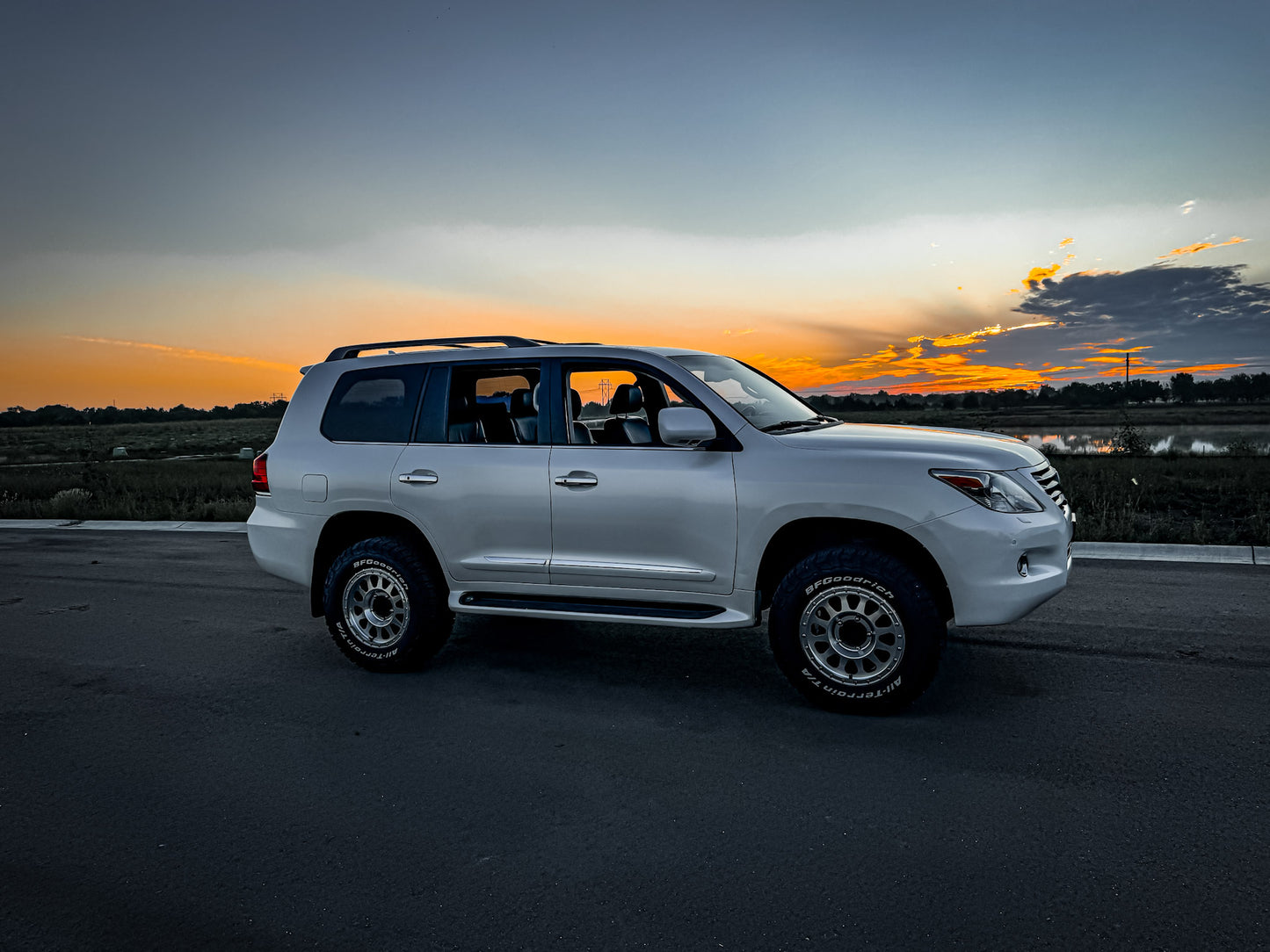 2010 Lexus LX570