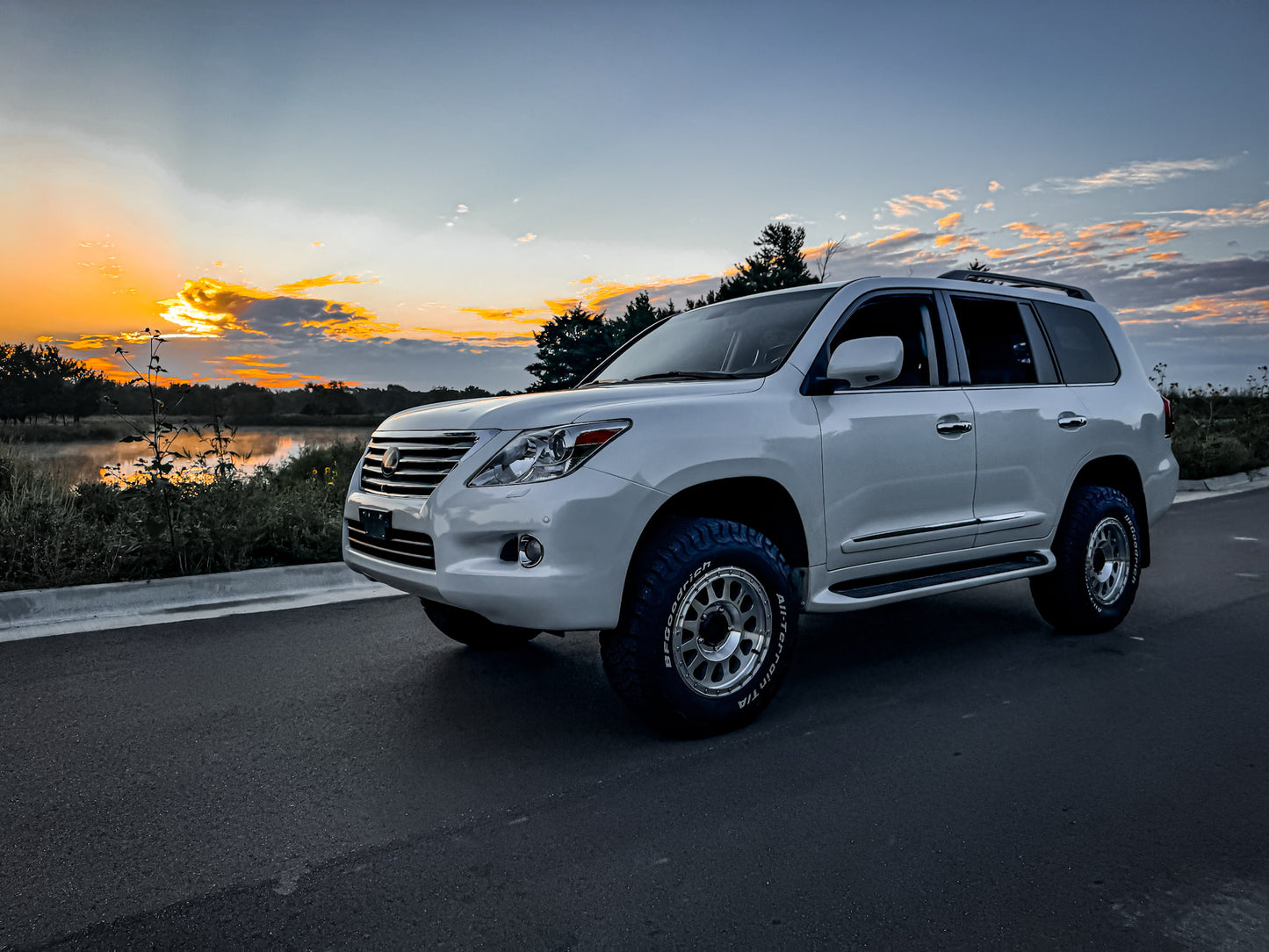 2010 Lexus LX570