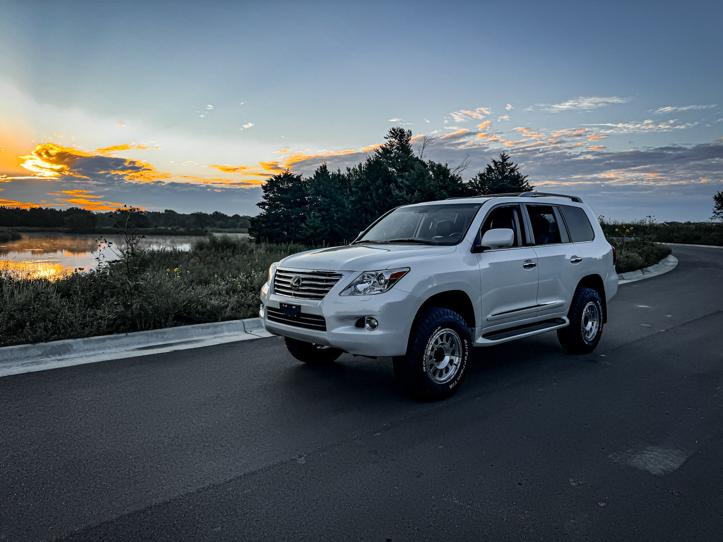 2010 Lexus LX570