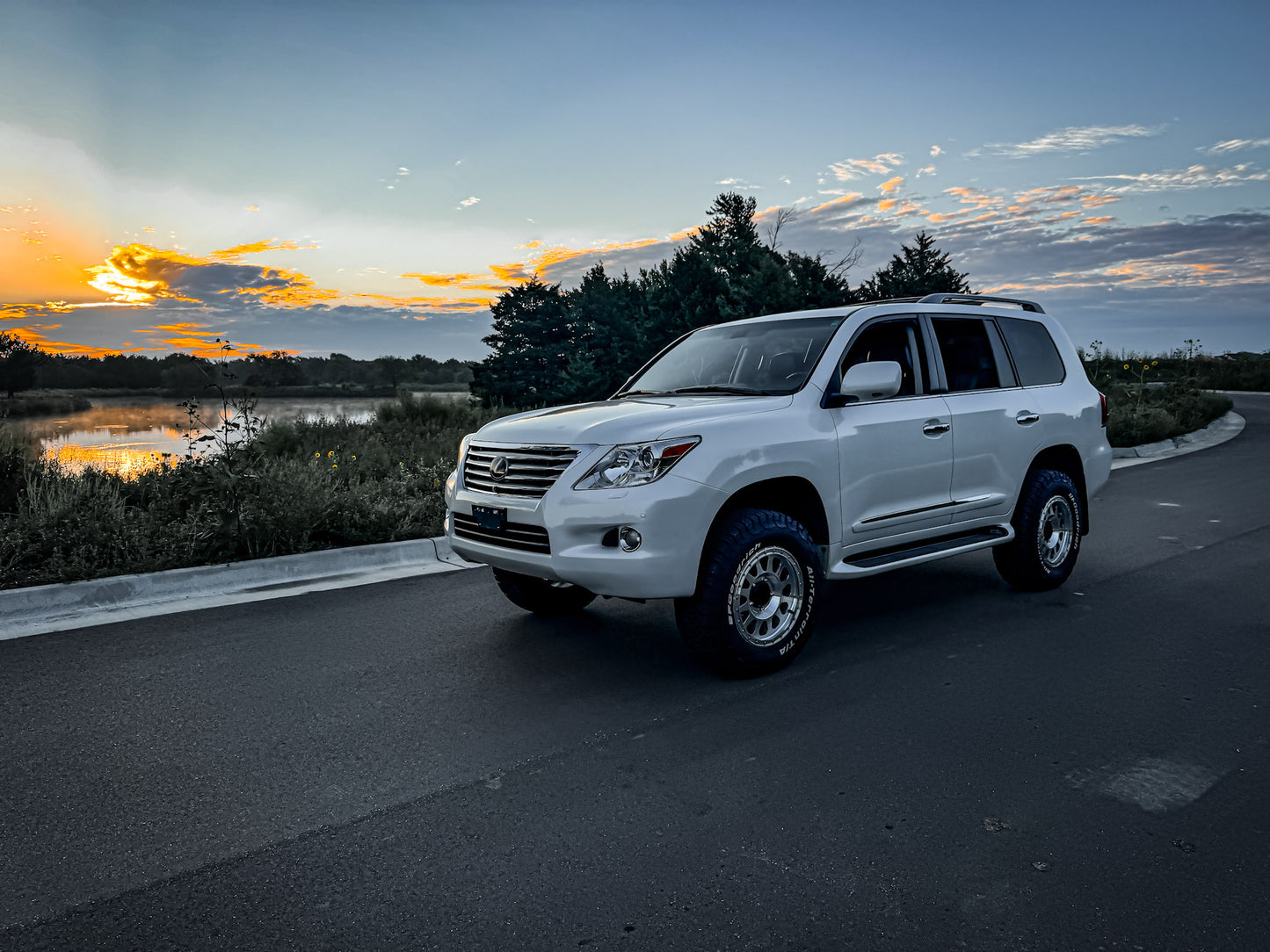 2010 Lexus LX570