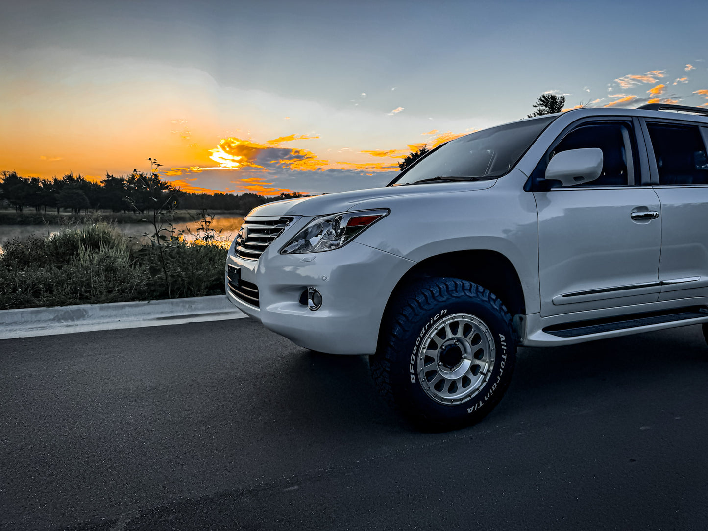 2010 Lexus LX570