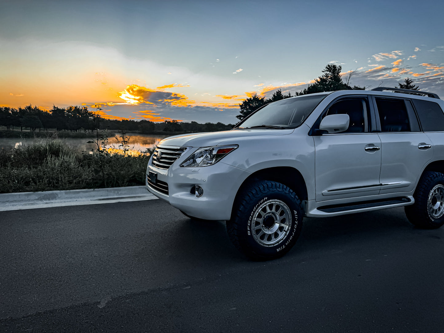 2010 Lexus LX570