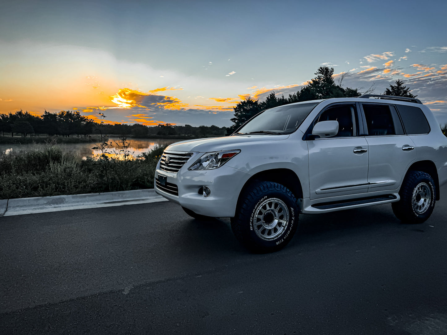 2010 Lexus LX570
