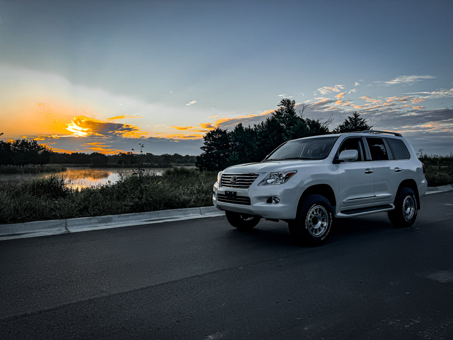 2010 Lexus LX570