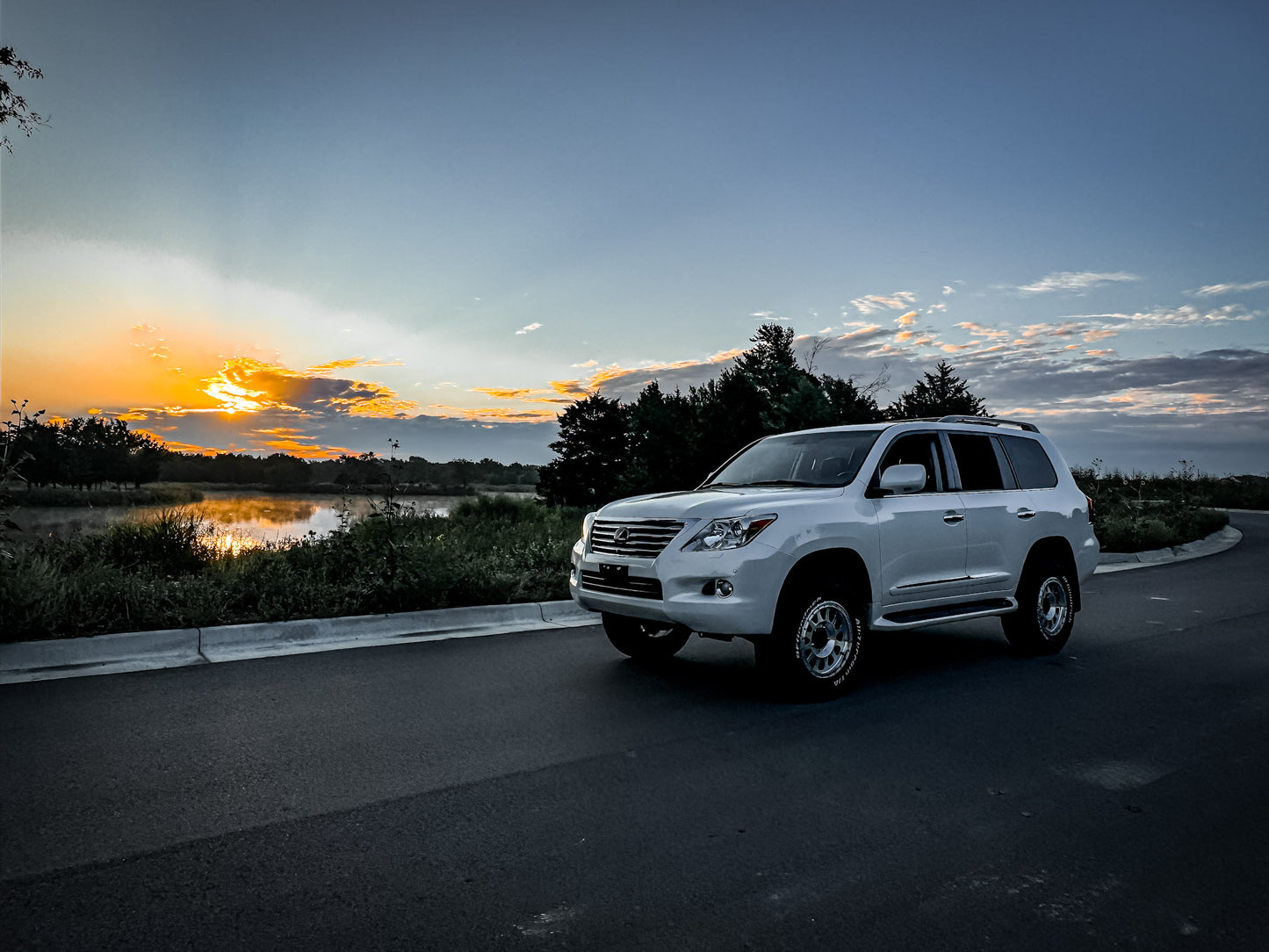 2010 Lexus LX570